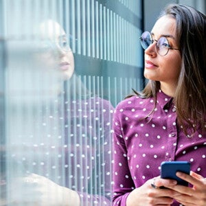 Working mom woes? Follow our tips for going back to work after giving birth Working mom woes? Follow our tips for going back to work after giving birth