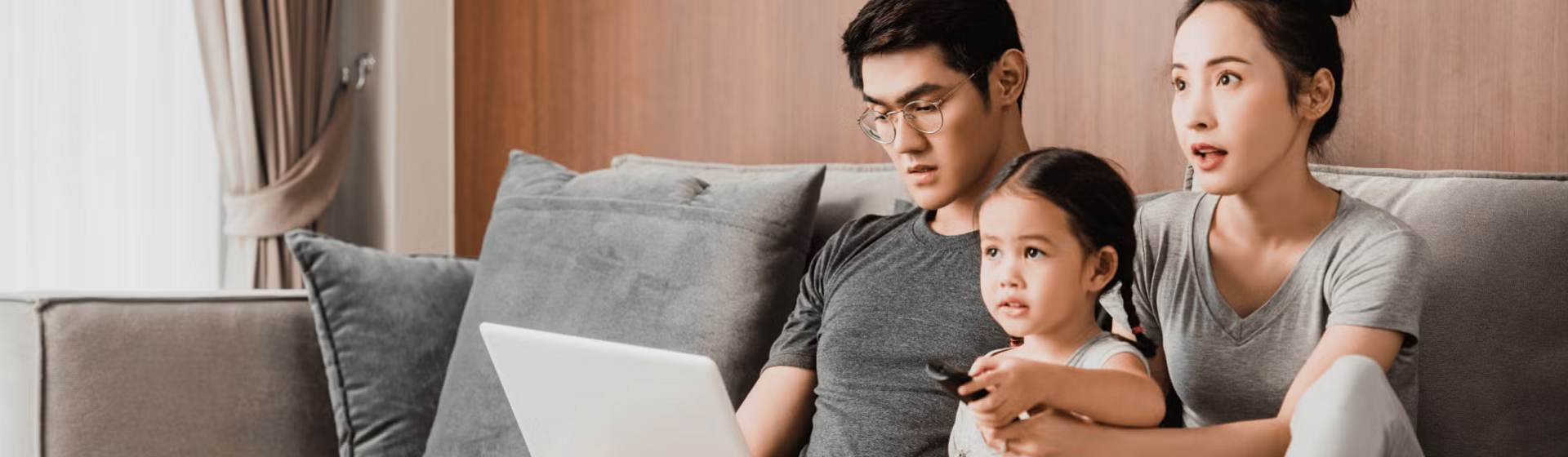 4balancing-family-time-and-electronics-time-webmob